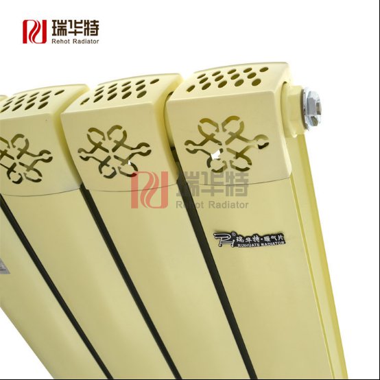 暖氣片漏水喊冤：年紀(jì)大了，怪我咯！